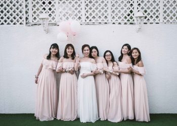 What Colour Should My Bridesmaids Wear?