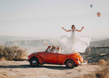 What is the Best Style of  Transport For a Wedding?